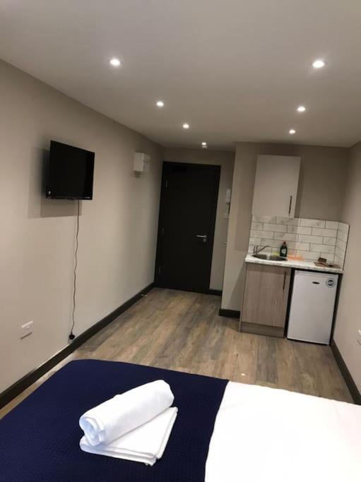 Bedfont House Appartement Hillingdon Buitenkant foto