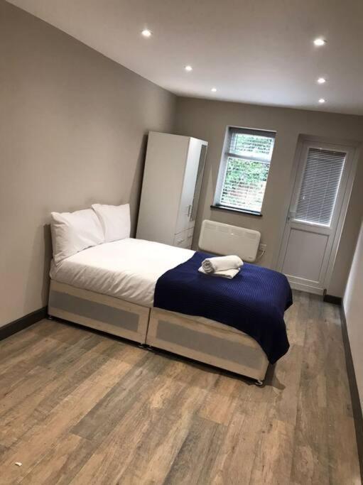 Bedfont House Appartement Hillingdon Buitenkant foto