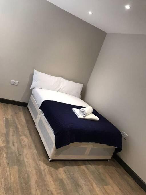 Bedfont House Appartement Hillingdon Buitenkant foto